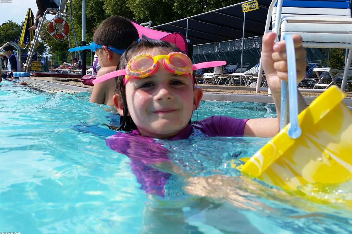 Varpoolfaye Inverter Pool Heat Pump Review: 120000 BTU for Large Inground Pools