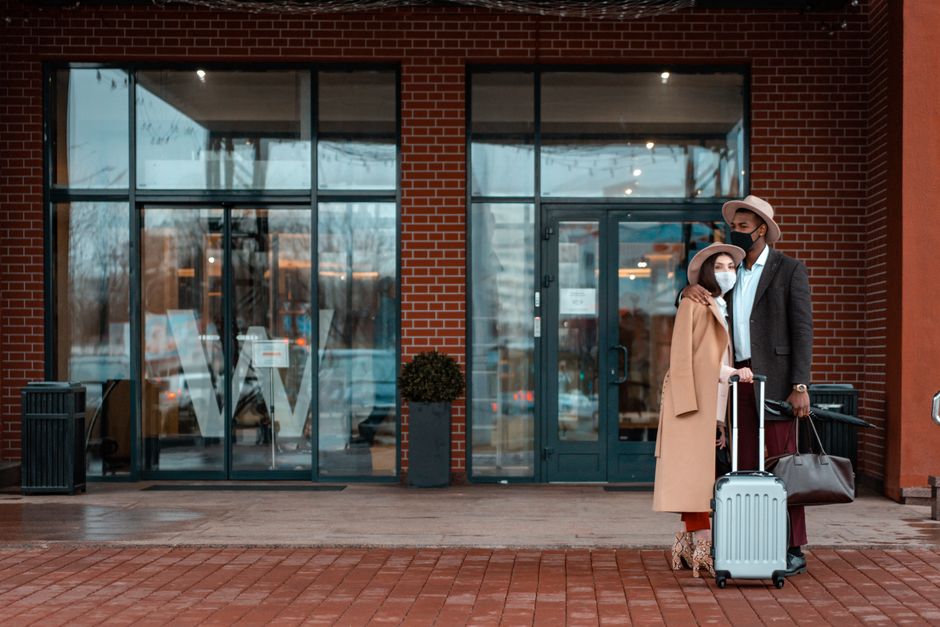 Travel Accessories for Women That Are Worth the Bag Space